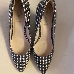 2.75" Heels Cole Haan Women's Black/White Pumps - Size 6.5B